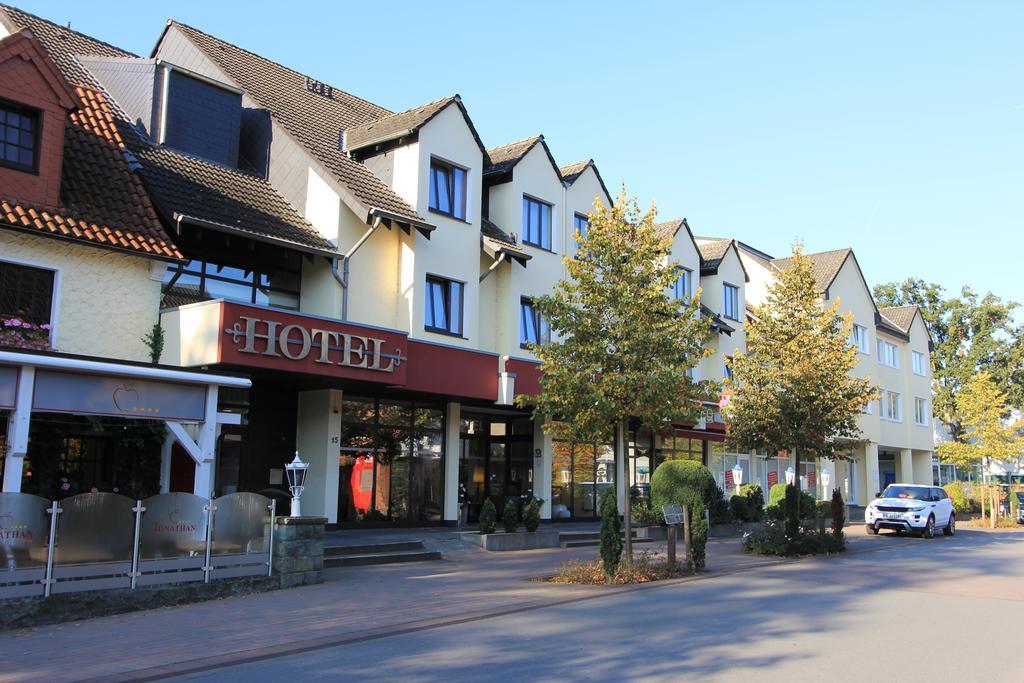 Akzent Hotel Restaurant Jonathan Lippstadt Buitenkant foto