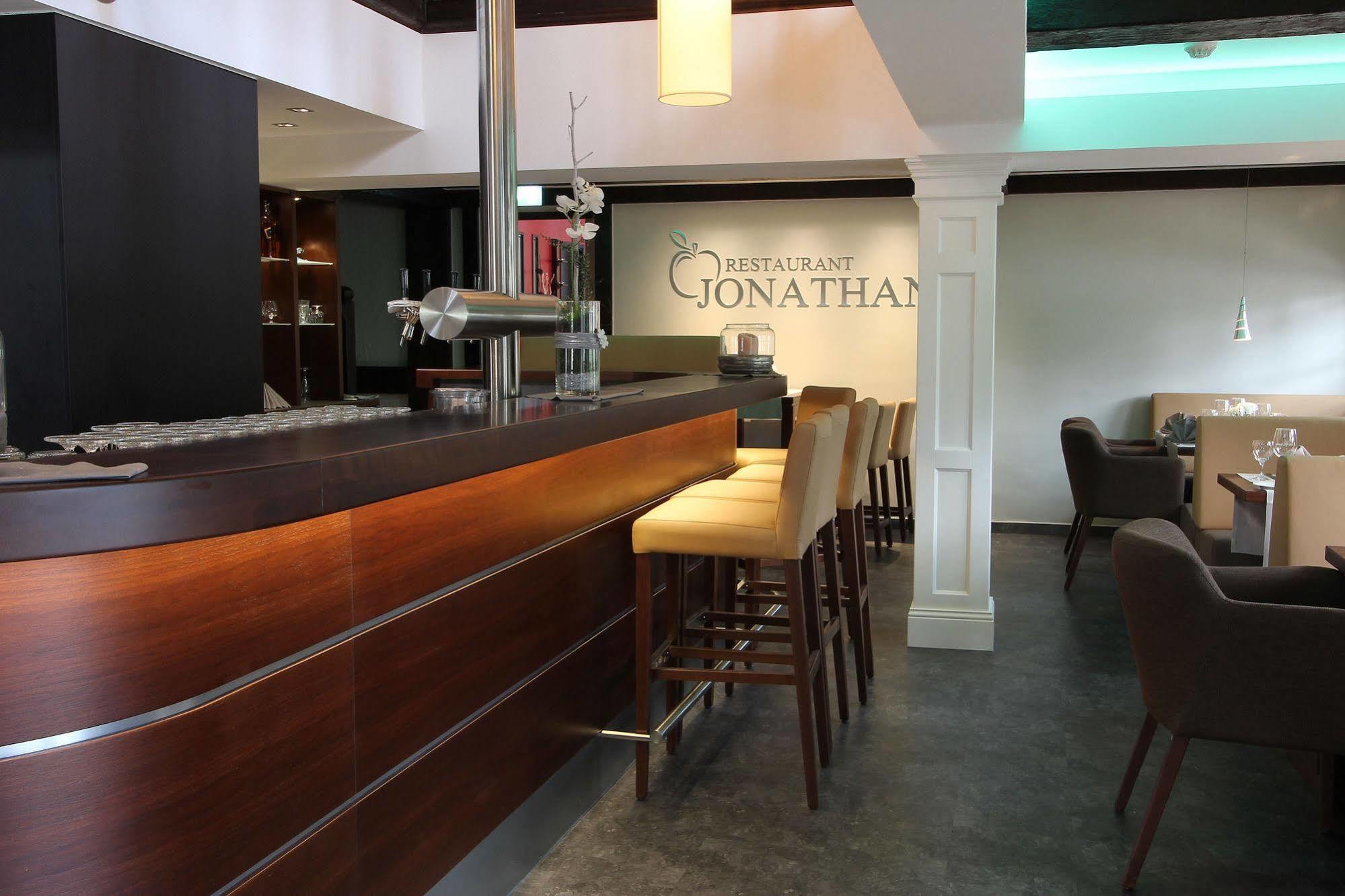 Akzent Hotel Restaurant Jonathan Lippstadt Buitenkant foto